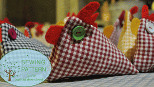 Easter home ideas, easter hen PDF tutorial with pattern pieces. Fabric decoration, sewing DIY. Beginners sewing tutorial ornament. EASY
