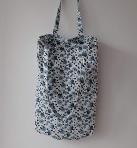 Plava torba za plac - cvjetni uzorak 100 bofora